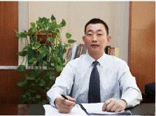 鄧思德（董事長）